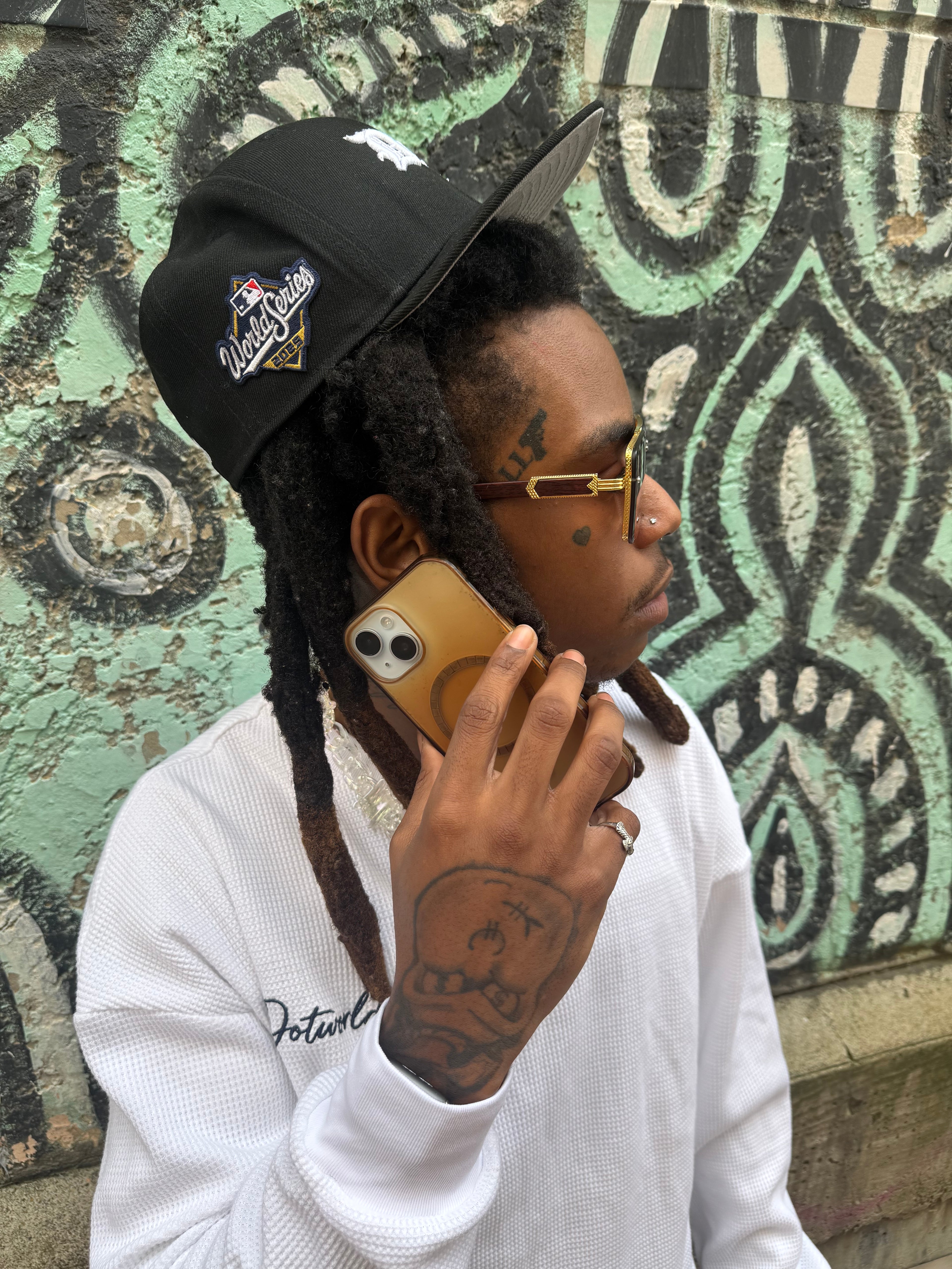 DW HAT by Dotworld